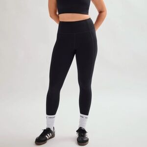 Girlfriend Collective Black Compressive High-Rise Legging in Black sz XS